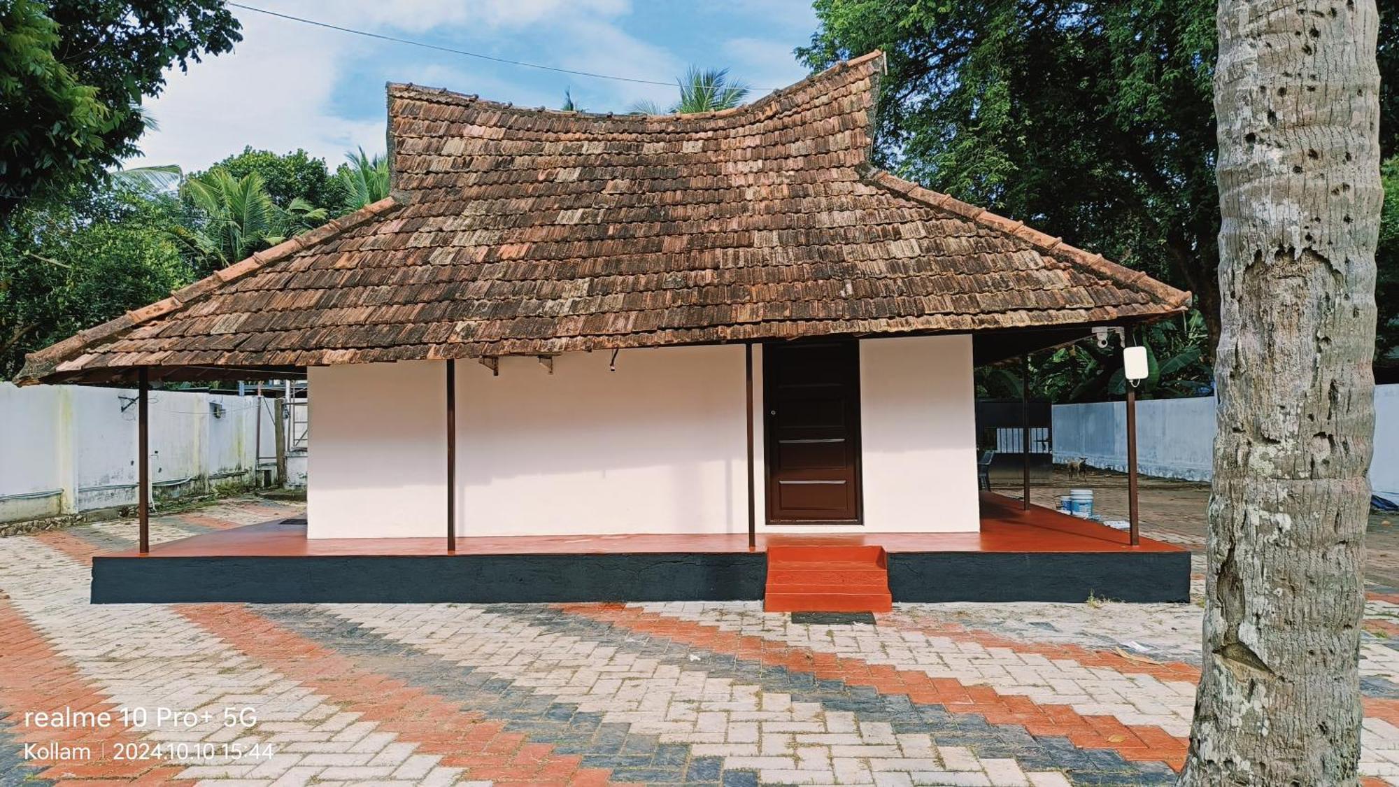 Ripples Backwater Resort, Kollam Bagian luar foto